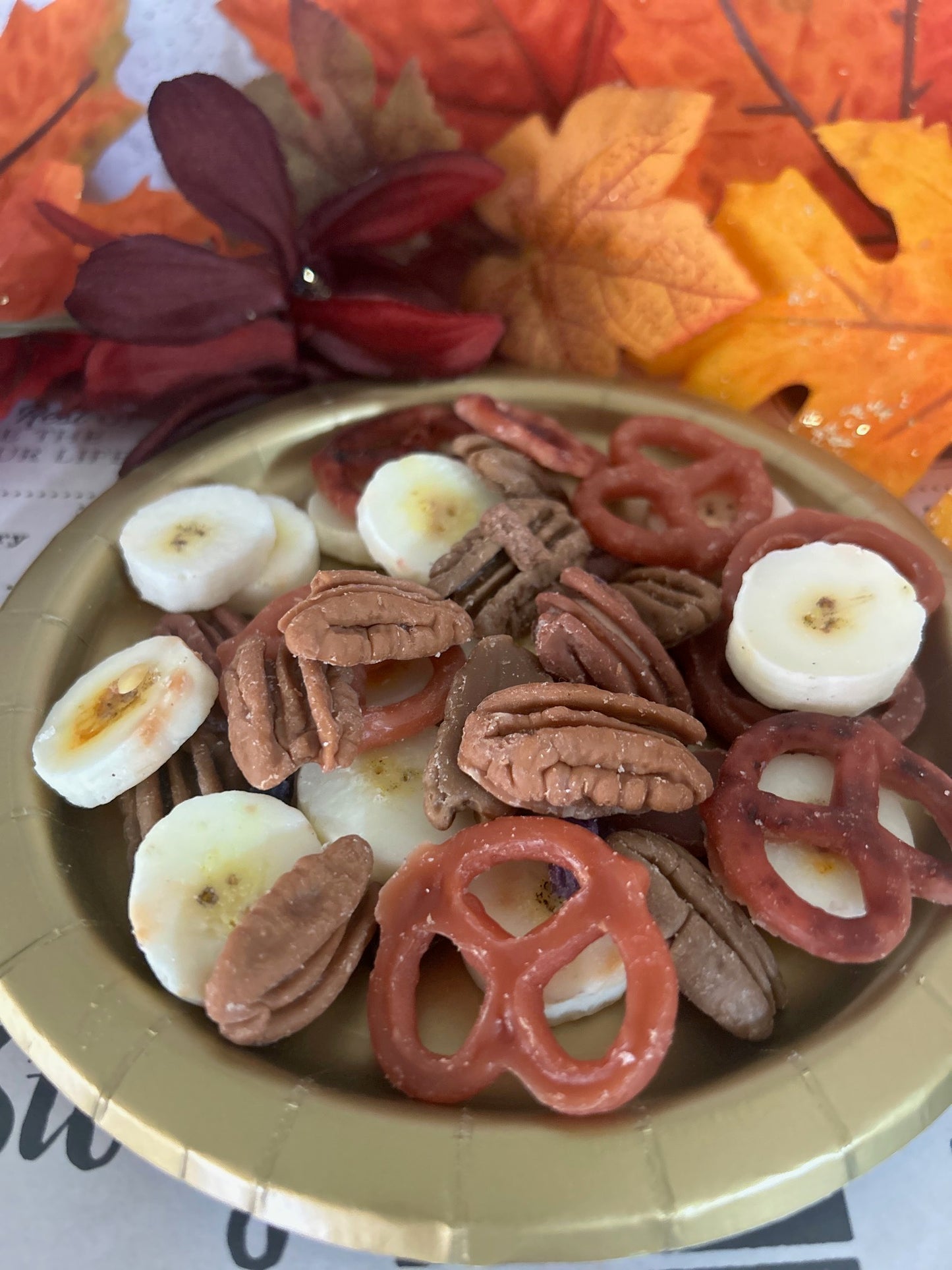 Banana/Pecans/Pretzel  Cup